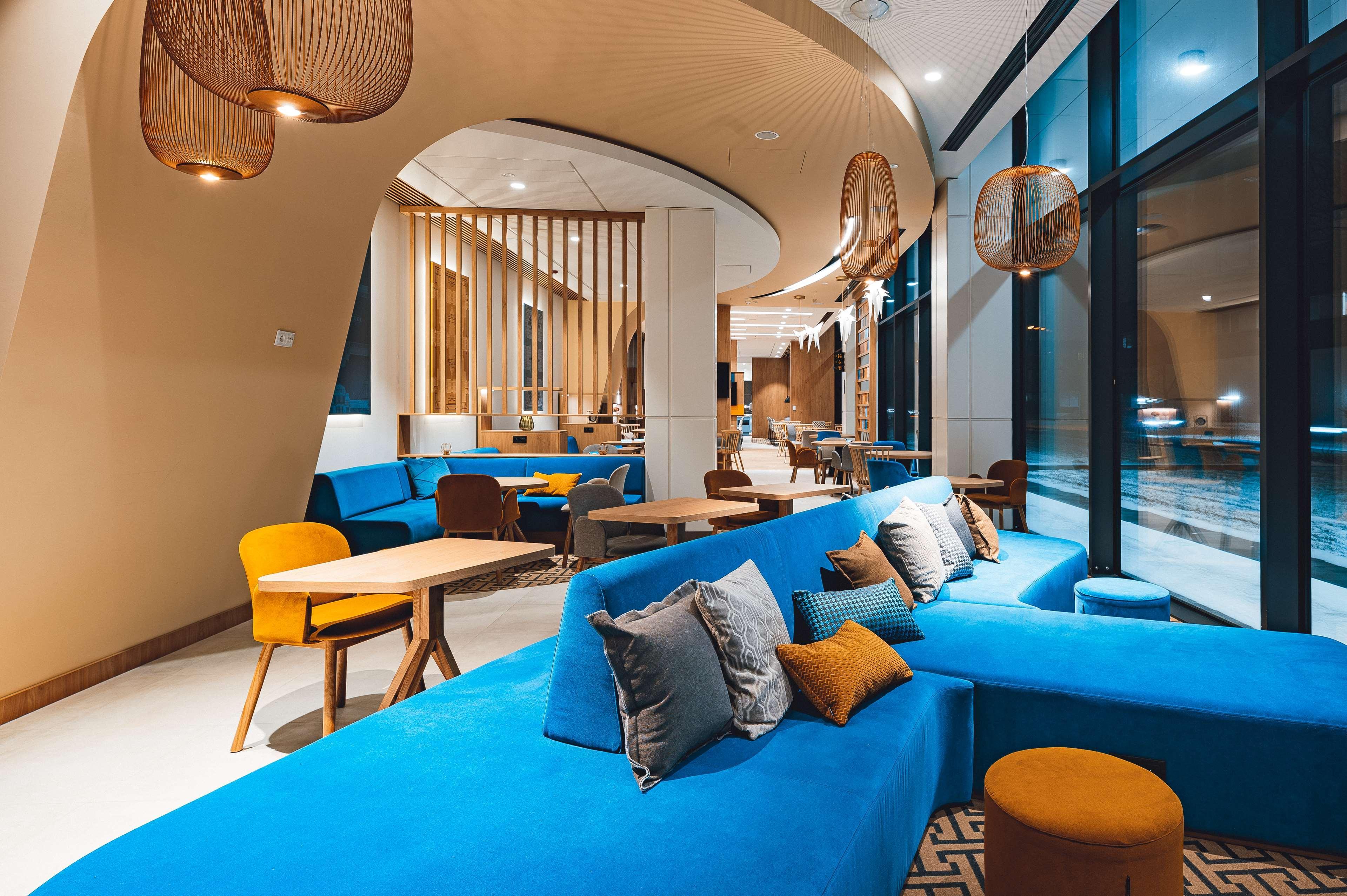 Hampton By Hilton Reduta Hotell