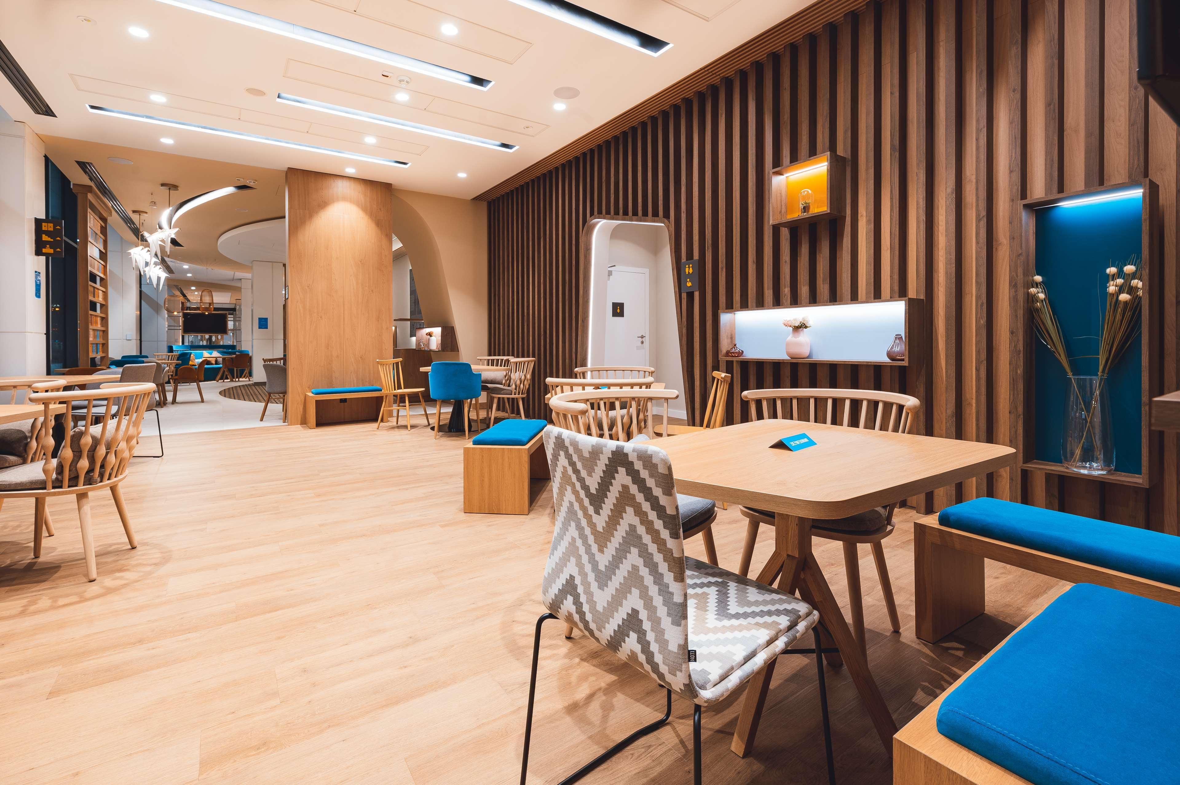 Hampton By Hilton Reduta Hotell