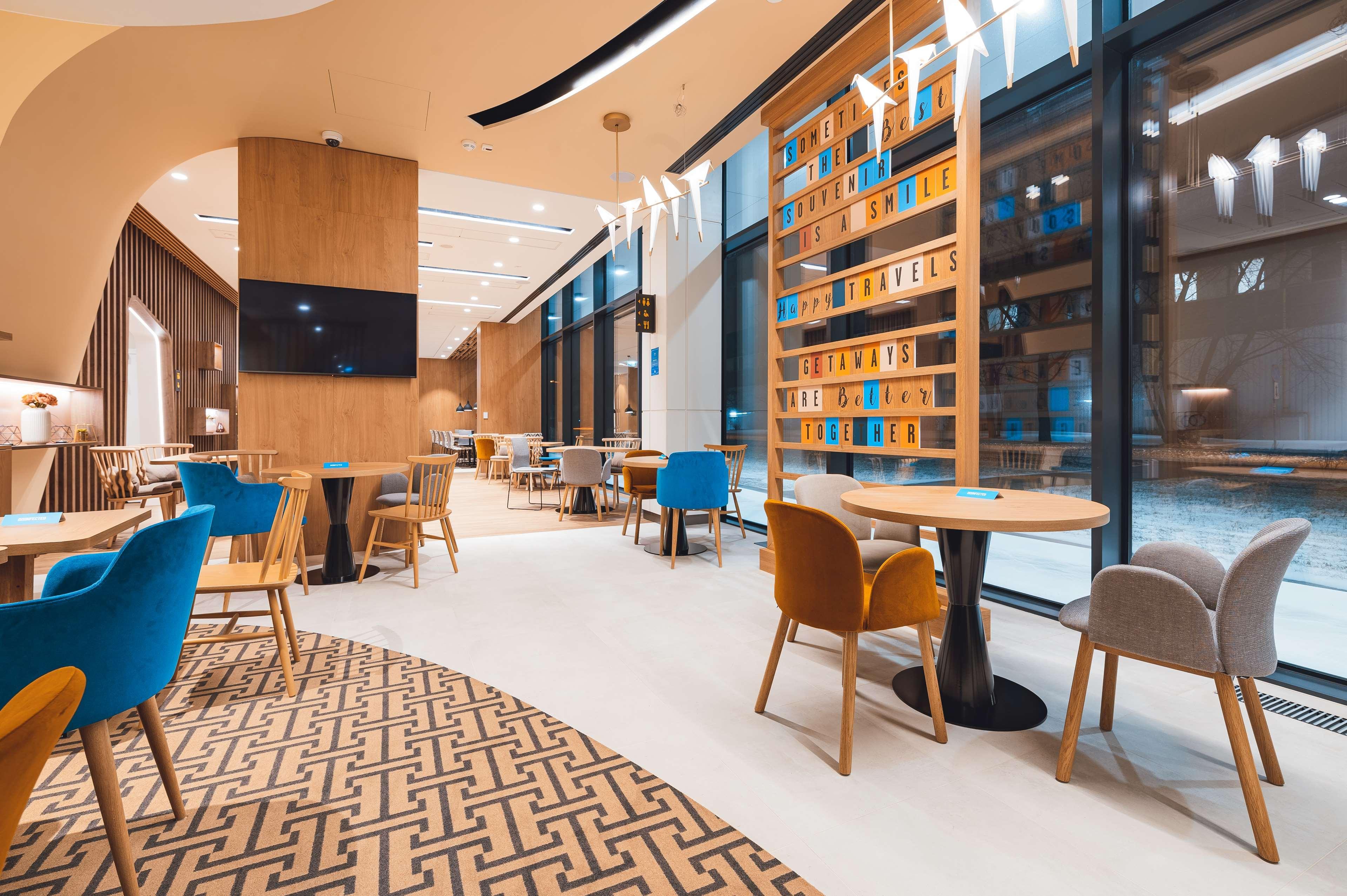 Hampton By Hilton Reduta Hotell 3*