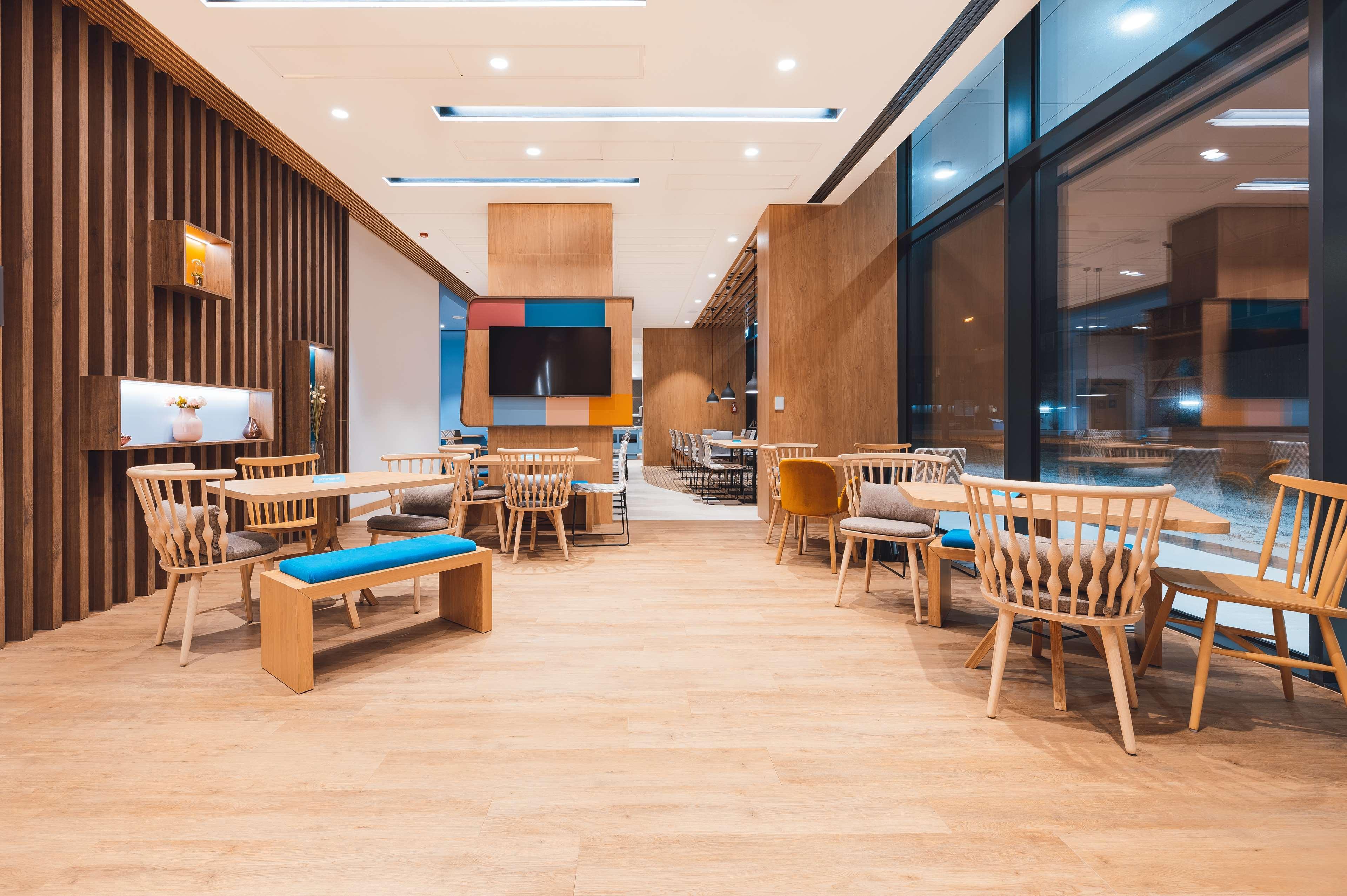 Hotell Hampton By Hilton Reduta