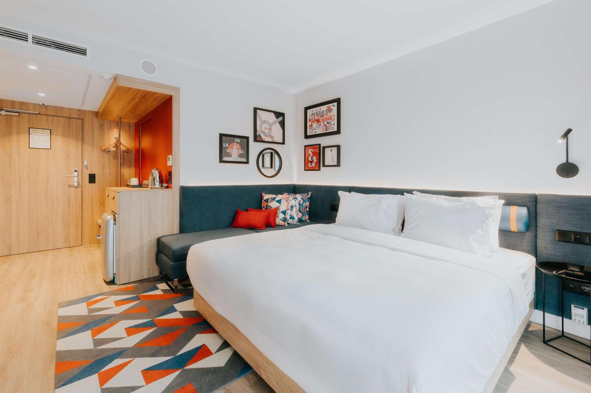Hampton By Hilton Reduta Hotell