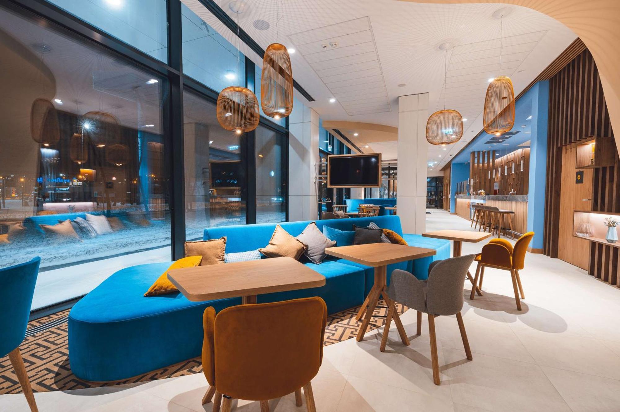 Hotell Hampton By Hilton Reduta
